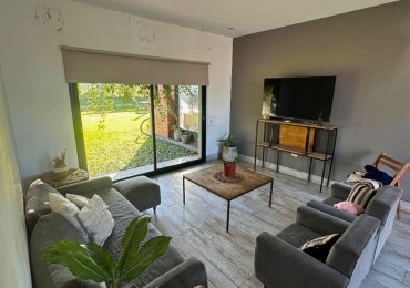 CASA EN LOS NOGALES